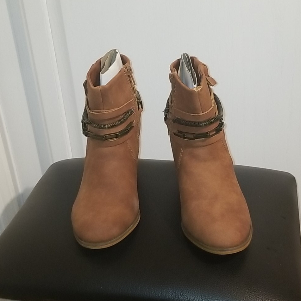 Venus ankle boots women size 7